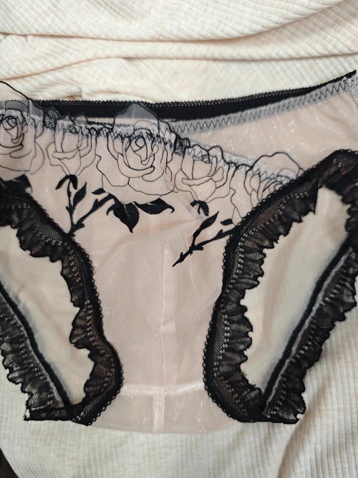 Men's Elegant Embroidery Lace  - مراجعة Pouch Boxer Pouch وسعره